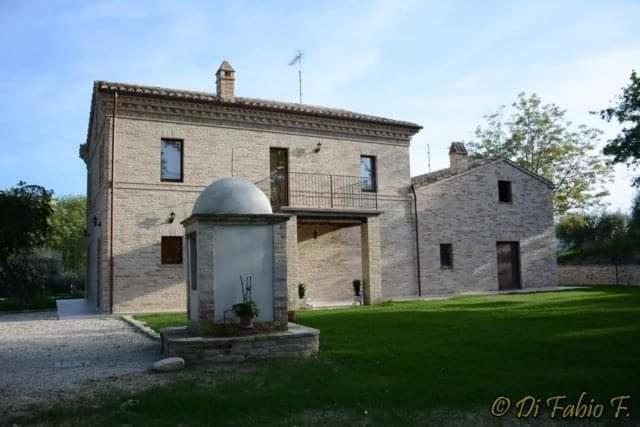 L' Antico Pozzo Country House Monsampietro Morico Exteriör bild